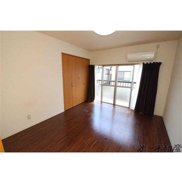 居室・リビング　洋室