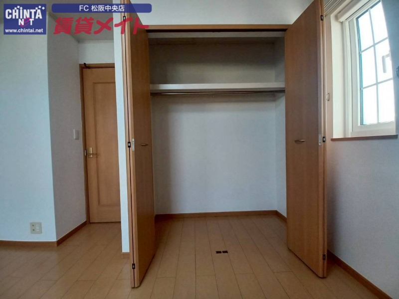 収納　同物件別部屋写真反転タイプ