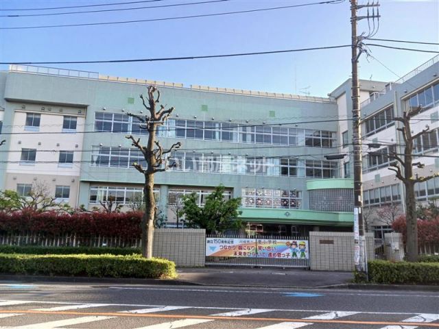 小学校　川崎市立菅小学校（小学校）まで2405m