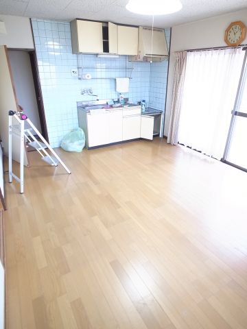 居室・リビング　リフォーム後が楽しみですね☆