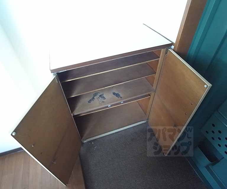 収納　靴箱です。