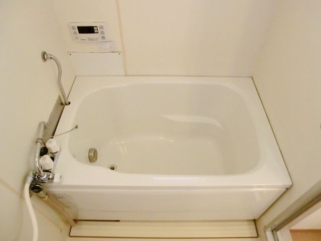 バス・シャワールーム　追焚できます