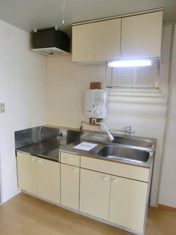 キッチン　きれいなキッチンスペース