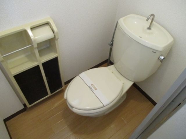 トイレ　トイレ