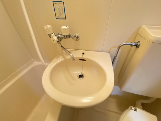 洗面設備　※別の部屋の写真です
