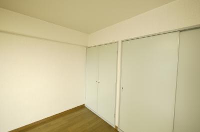 収納　※写真は別の部屋のものです。