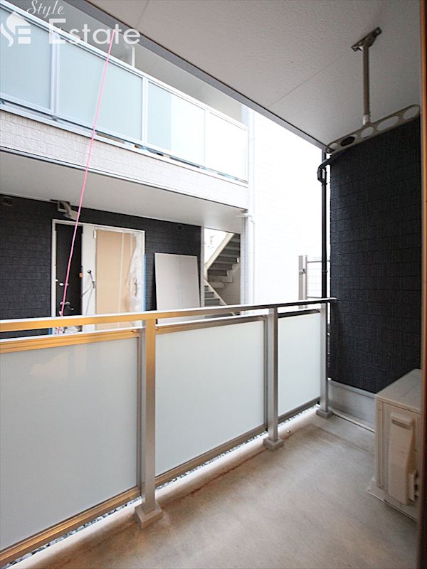 バルコニー　バルコニー