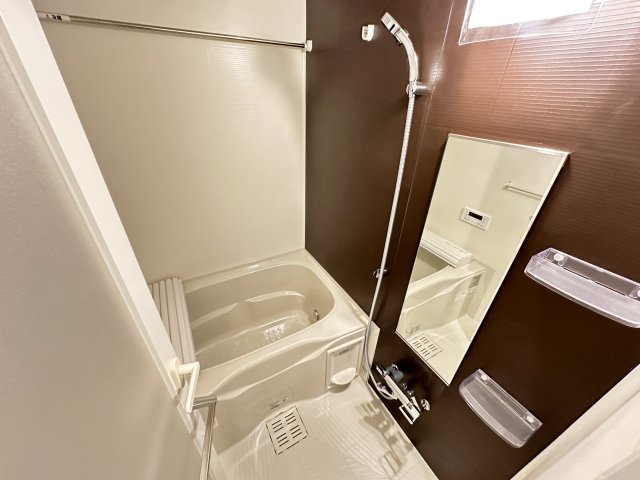 バス・シャワールーム　※同施工会社別室参考写真