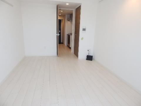 居室・リビング　室内