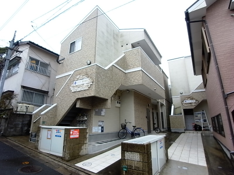 建物外観　ロフト付き物件に空きが出ました！