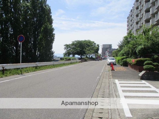 その他　前面道路（その他）まで0m