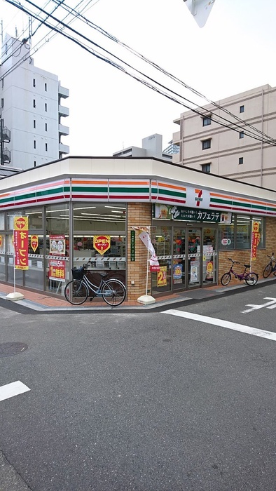 コンビニ　セブンイレブン大阪天神西町店（コンビニ）まで350m