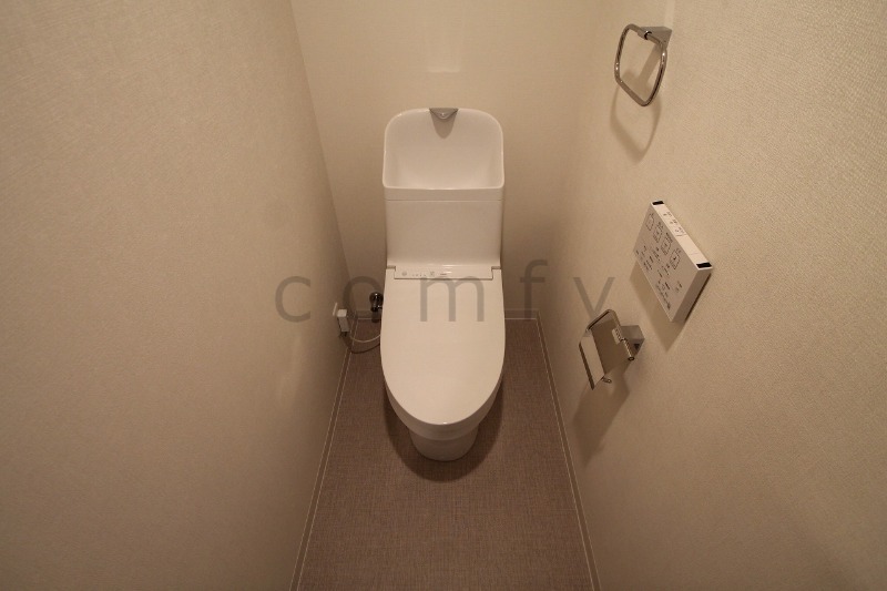 トイレ　ウォシュレット付きトイレ