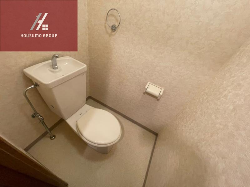 トイレ　ゆったりとした玄関です