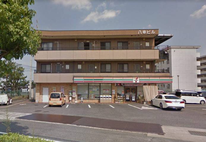 コンビニ　セブンイレブン（コンビニ）まで451m