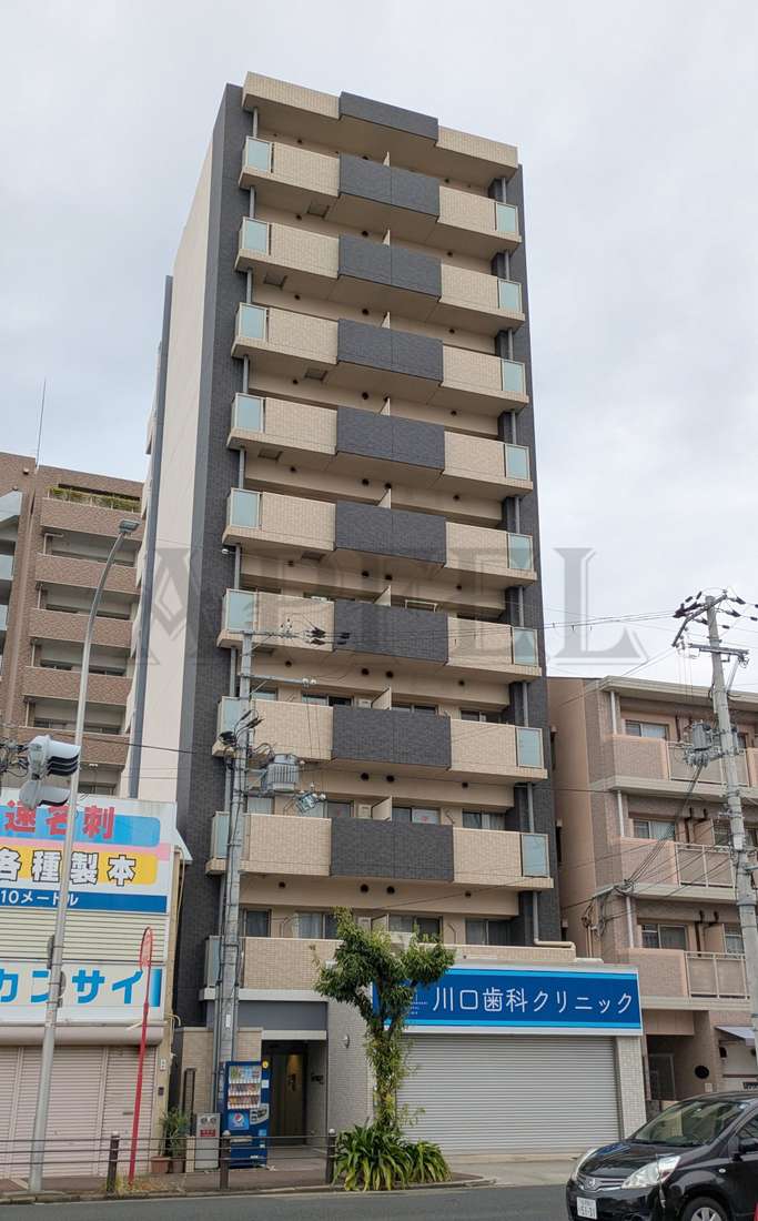 建物外観　シャラロステ