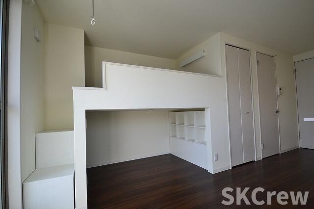 居室・リビング　別号室の写真です