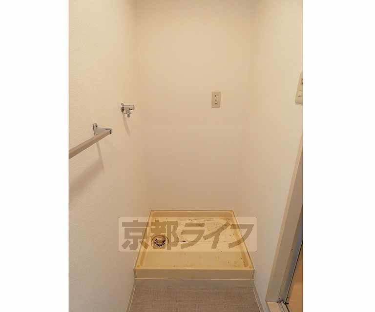 その他設備　室内洗濯機置き場です