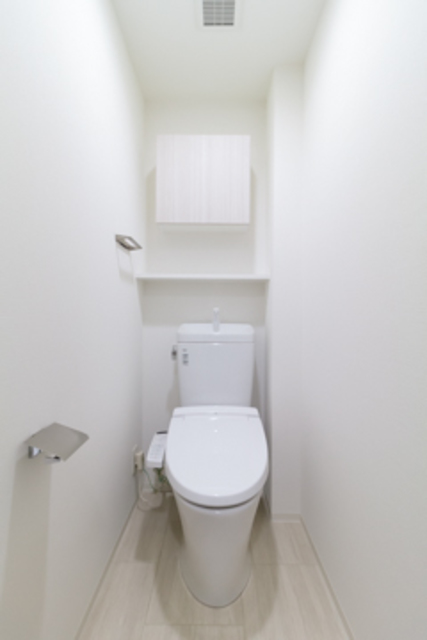 トイレ　※写真は同タイプ住戸です。