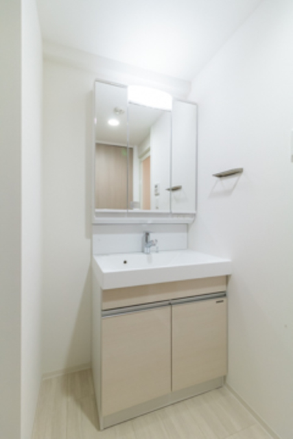 洗面設備　※写真は同タイプ住戸です。