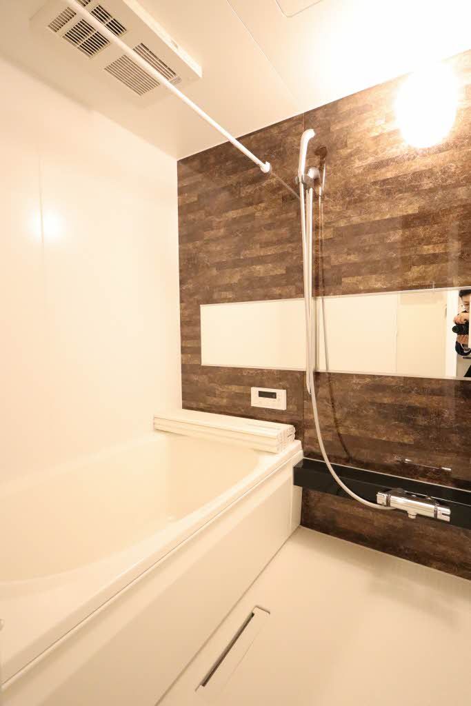 バス・シャワールーム　バス