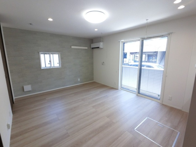 居室・リビング　図面と現状に相違がある場合には現状を優先