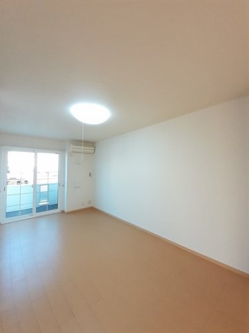 居室・リビング　居間です