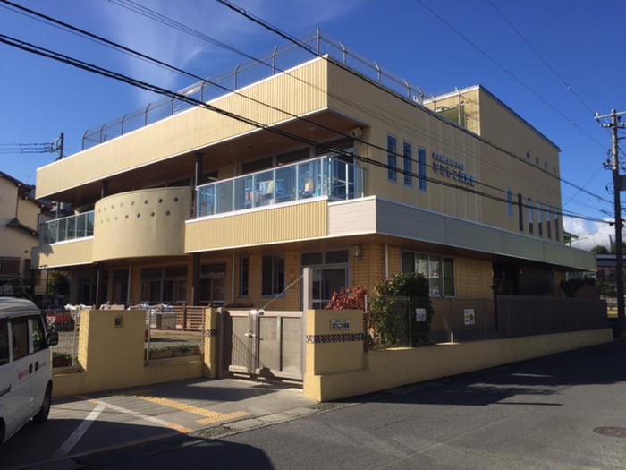 幼稚園・保育園　なでしこ保育園（幼稚園・保育園）まで148m
