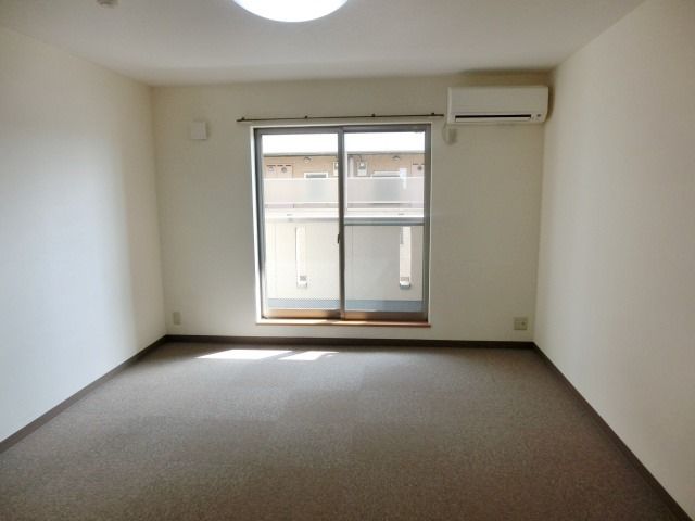 居室・リビング　ゆったりとした居室