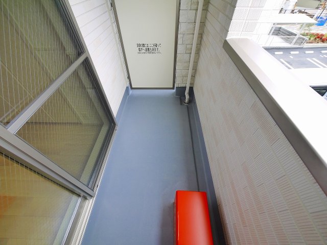 バルコニー　お洗濯にも便利なバルコニー付き