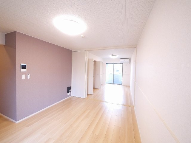 居室・リビング　使いやすい居間です