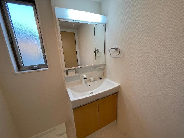 洗面設備　洗髪洗面化粧台