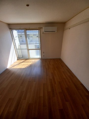 居室・リビング　使いやすいリビングです