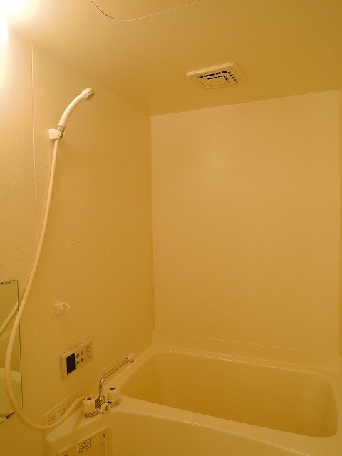 バス・シャワールーム　お風呂です