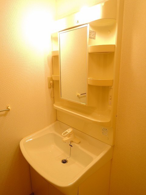 洗面設備　洗面台です