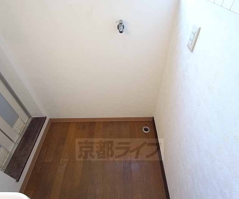 洗面設備　洗濯機置けます。