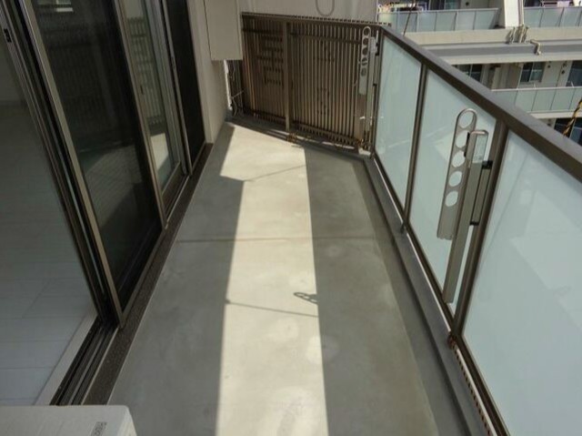 バルコニー　バルコニーあります