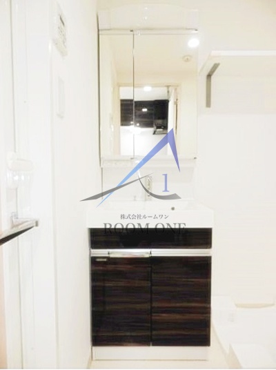 洗面設備　洗面台です。