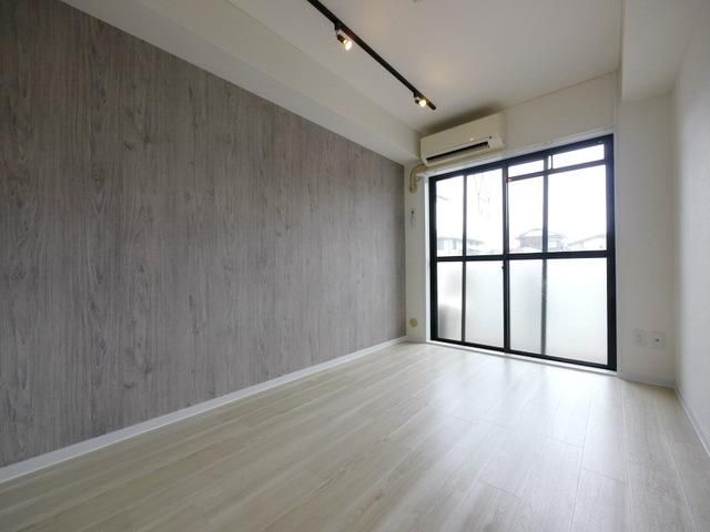 居室・リビング　別号室参考写真