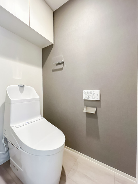 トイレ　※写真は同タイプ住戸です。