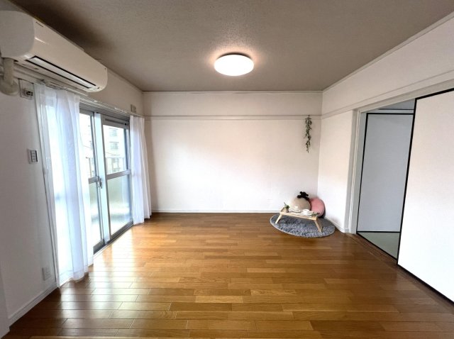 居室・リビング　日当たり良好なリビング