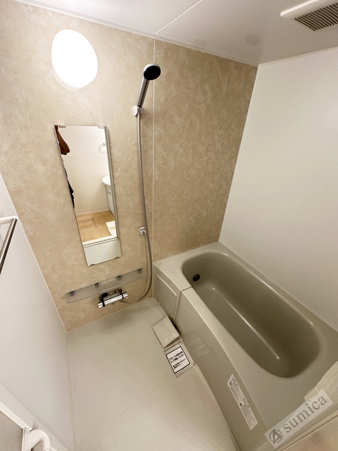 バス・シャワールーム　追い炊きもある広々バスルームでお寛ぎください♪♪