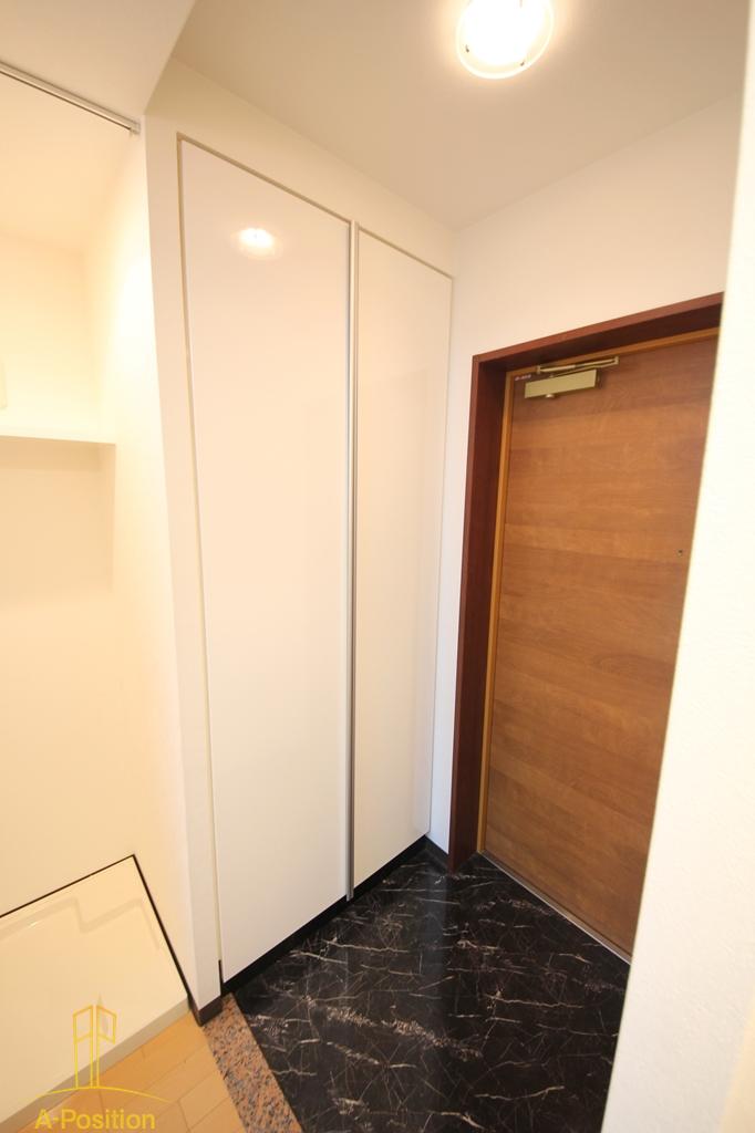 玄関　コンソラーレ土佐堀