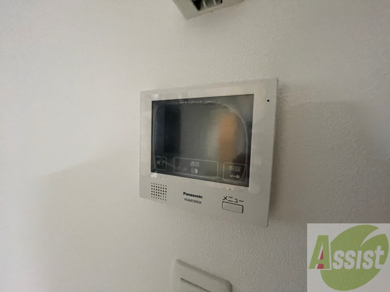 セキュリティ　ＴＶモニター付インターホンです。来客者の顔が見えるので安心！