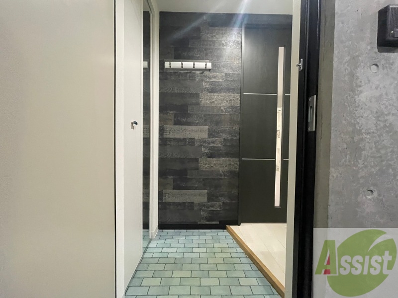 玄関　玄関の様子です。明るい印象ですね。気分もあがりそう。