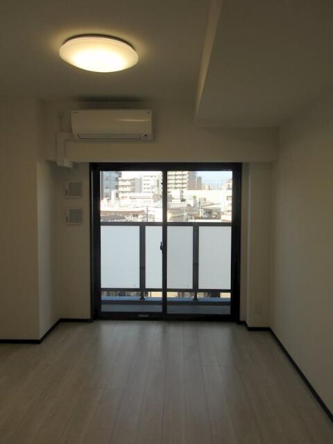 居室・リビング　※別部屋参考写真