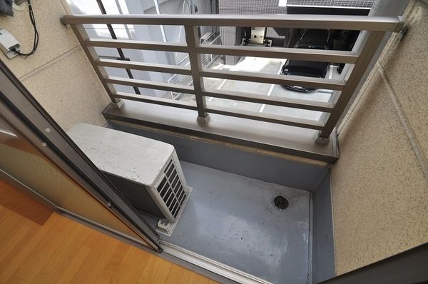 バルコニー　バルコニー