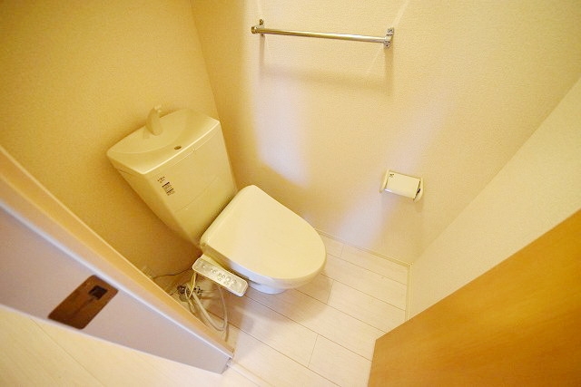 トイレ　※別棟同間取りの写真参照