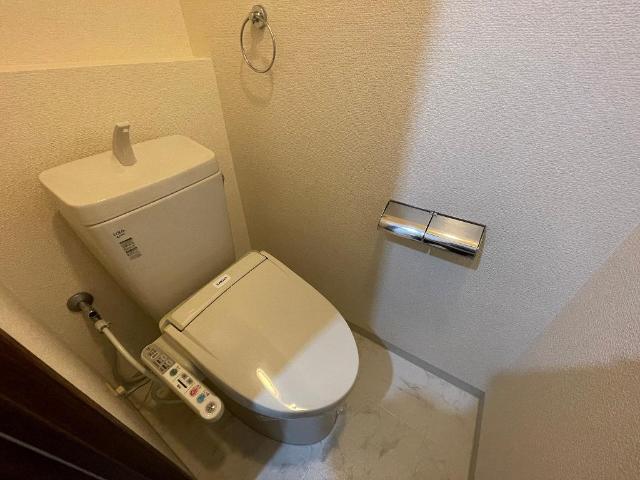 トイレ　シャワー付トイレ