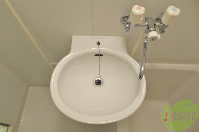 洗面設備　洗面はこちらコンパクトなサイズになっています。